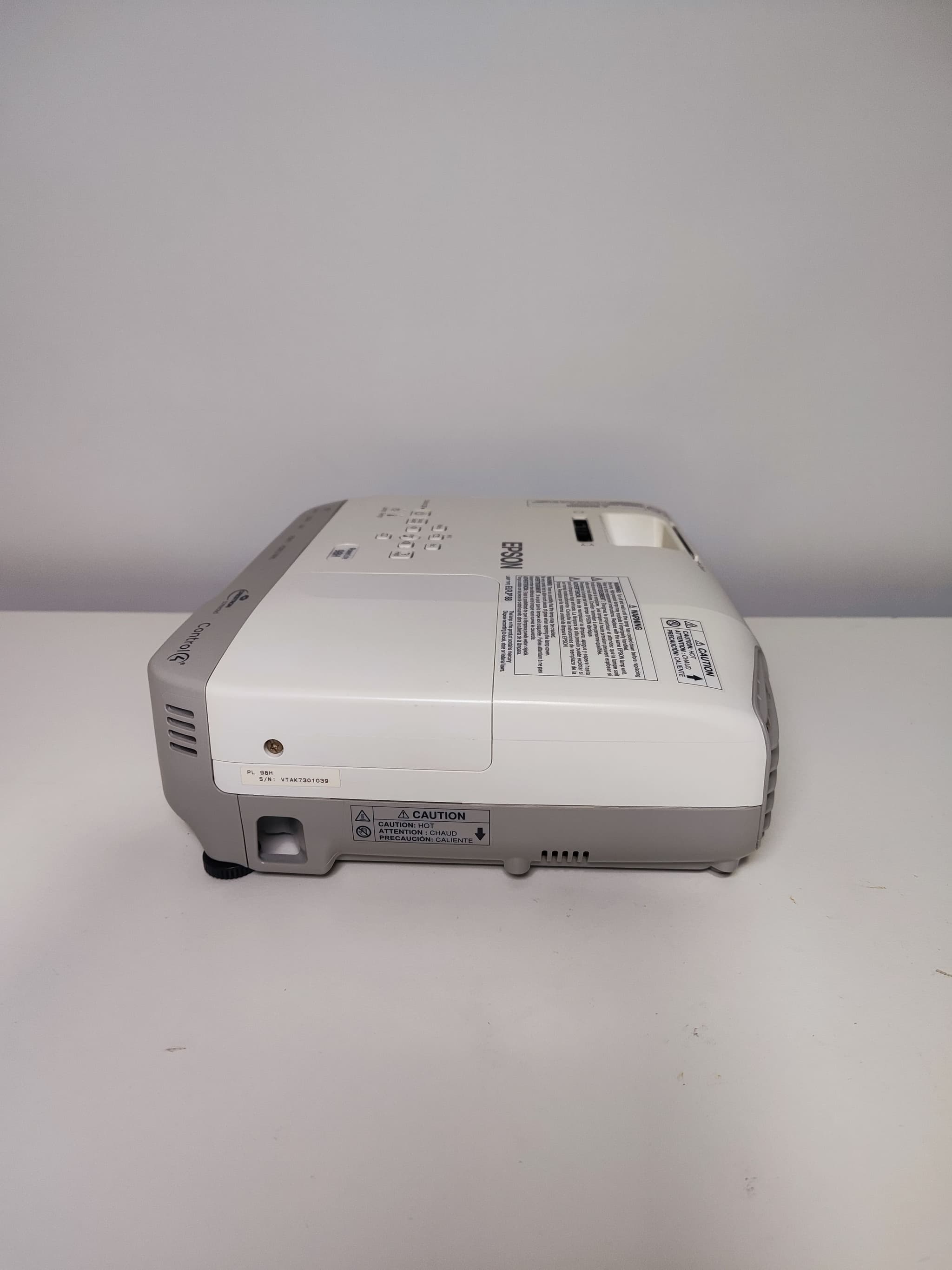 Epson PowerLite 98H Epson - Vista 4 del proyector Reacondicionado